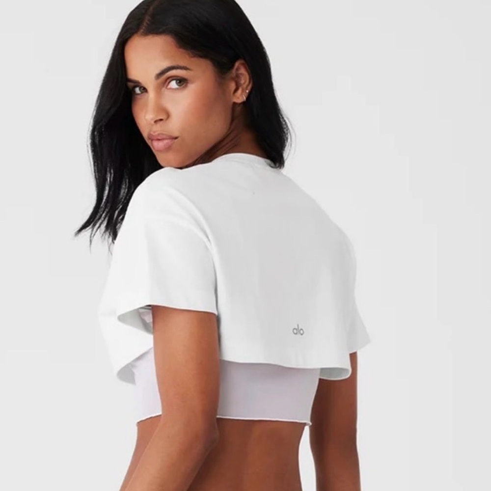 ALO Yoga Made You Look Short Sleeve Cropped White Top
